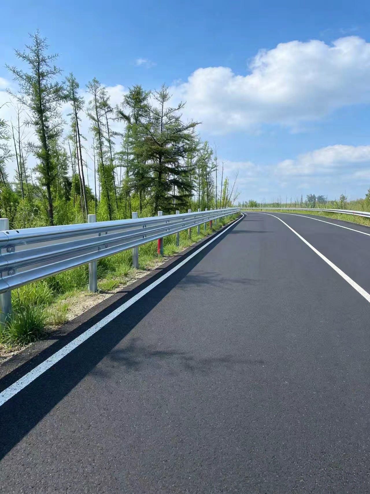 GR-01 High-Strength Zn-Al-Mg Thrie-Beam Guardrail