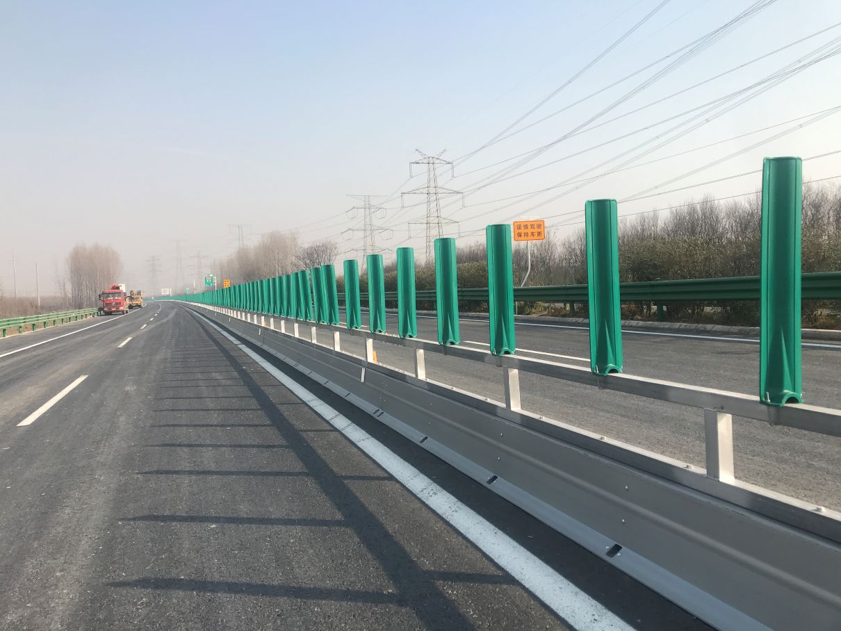 GR-02 Portable Steel Guardrail