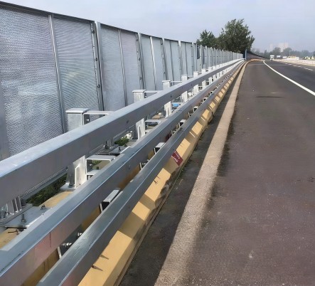 GR-06 Metal Beam-Column Guardrail