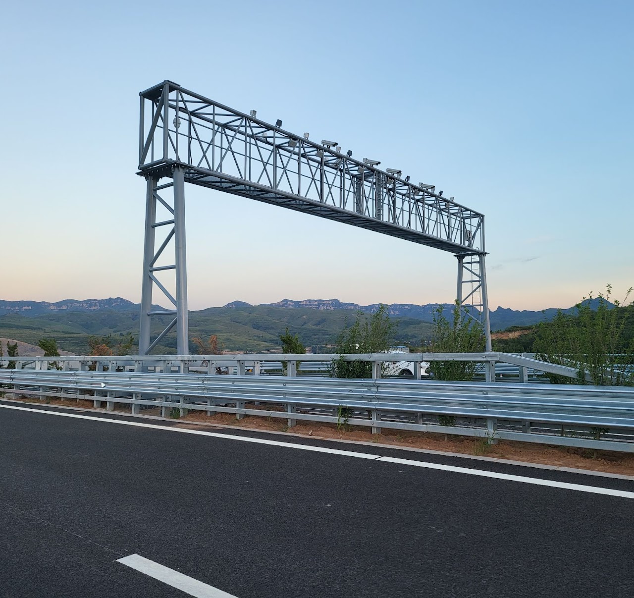 GR-07 High-Strength Column Protection